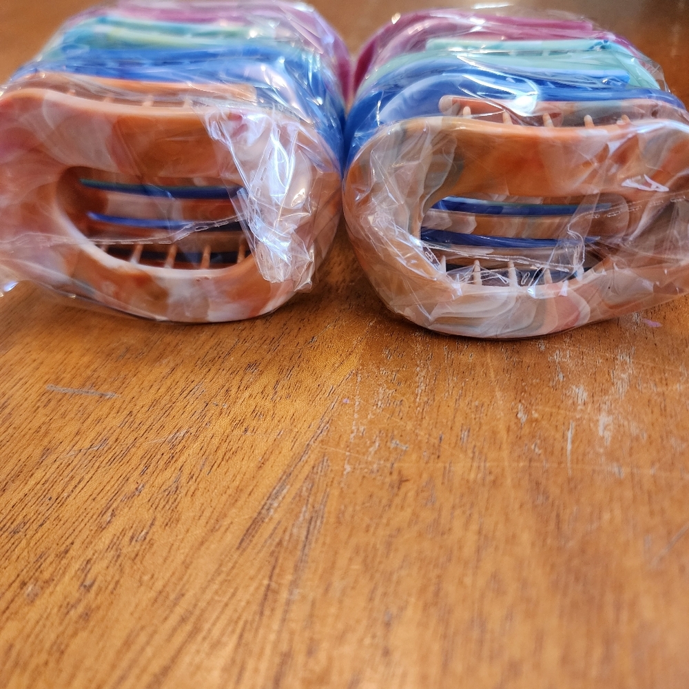 Colorful Hair Claw Clips Set New With Packaging. Not Making Anymore. Last Ones. - Picture 4 of 4